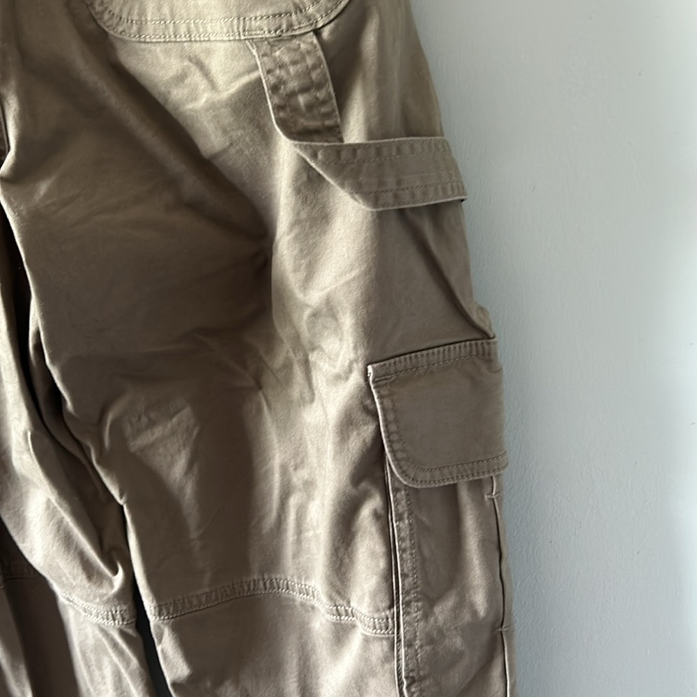 Abercrombie & Fitch Olive Cargo Pants - Picture 6 of 9